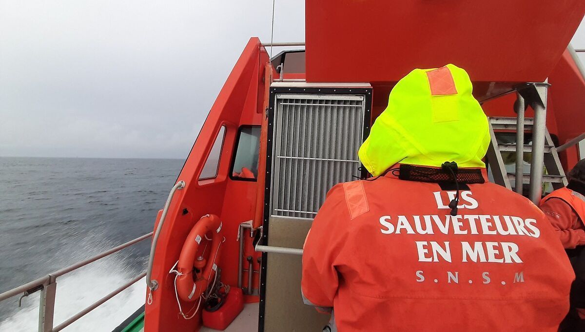 Une femme portée disparue après être tombée à l'eau depuis un ferry au large de la Hague