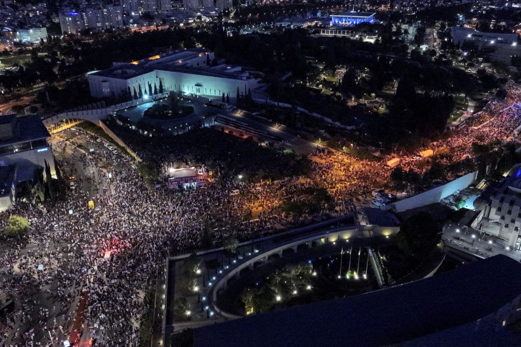 Hundreds of thousands march in Israel as former chiefs beg Netanyahu to halt judicial overhaul