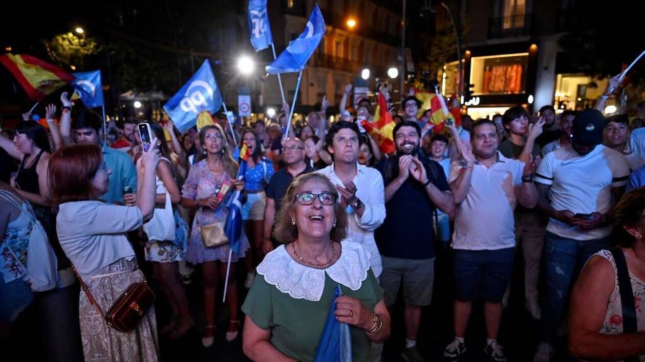 Élections en Espagne : socialistes et droite au coude-à-coude