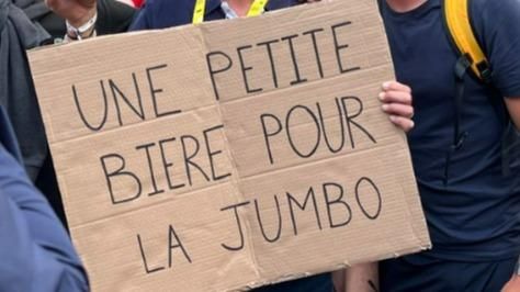 Tour de France : "Une petite bière pour la Jumbo", Madiot boit à la santé de ses opposants