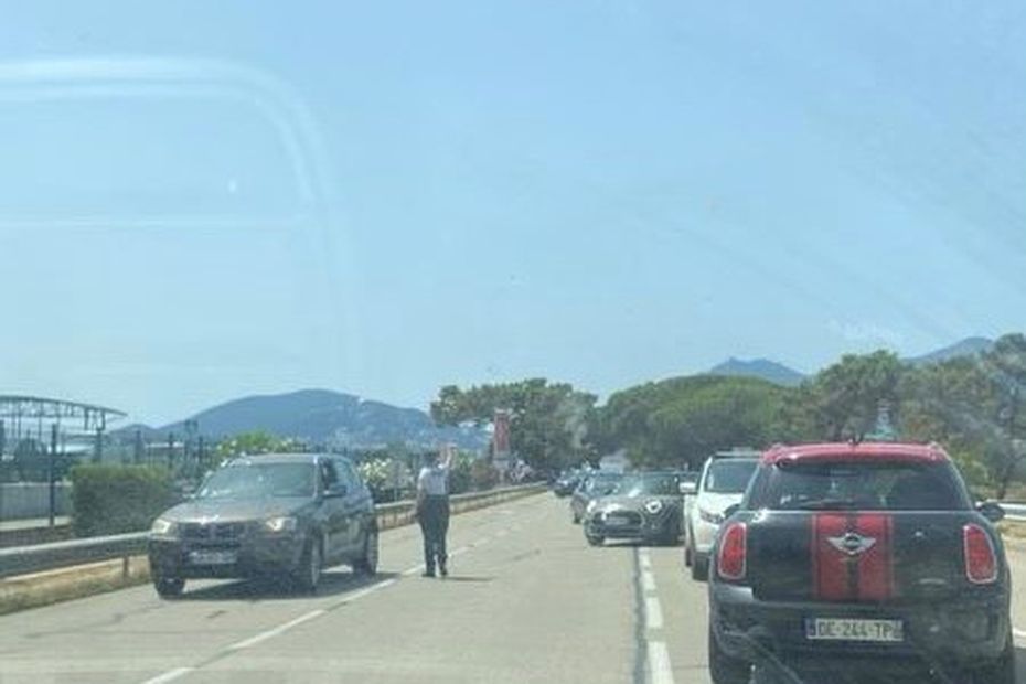 Alerte à la bombe à l'aéroport d'Ajaccio, les voyageurs évacués