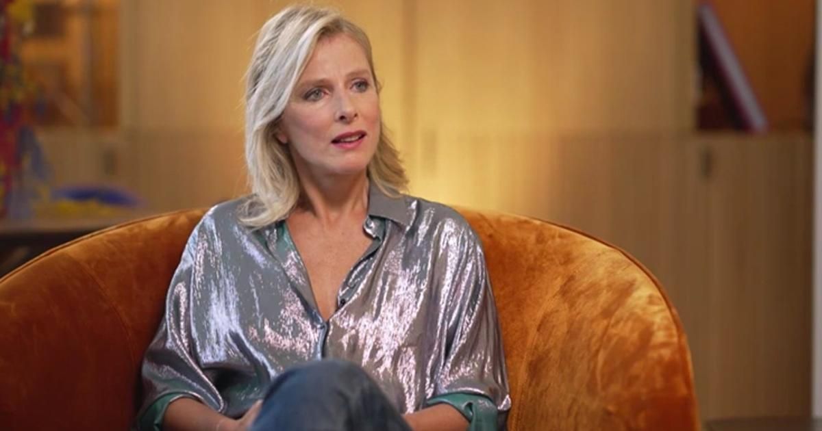 "L'avantage d'avoir été abandonnée, c'est que je n'ai pas eu des parents à qui j'ai voulu plaire" : Karin Viard revient sur son enfance dans "50’Inside"