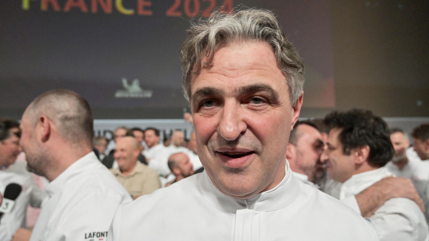 Jérôme Banctel, trois étoiles au Michelin, élu chef de l’année 2024 par ses pairs