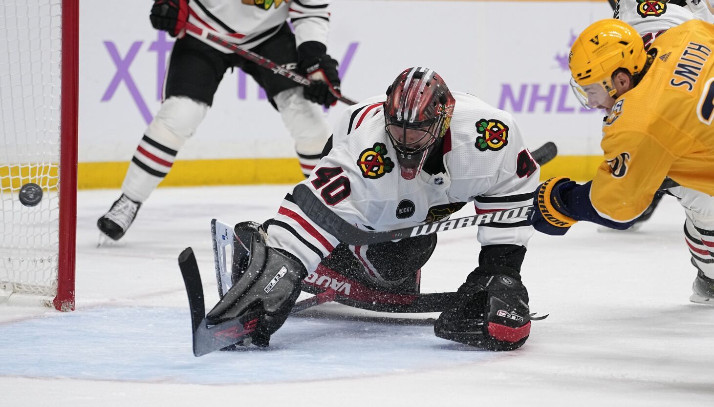 Blackhawks in disarray on Thanksgiving with Taylor Hall out for season, Corey Perry absent