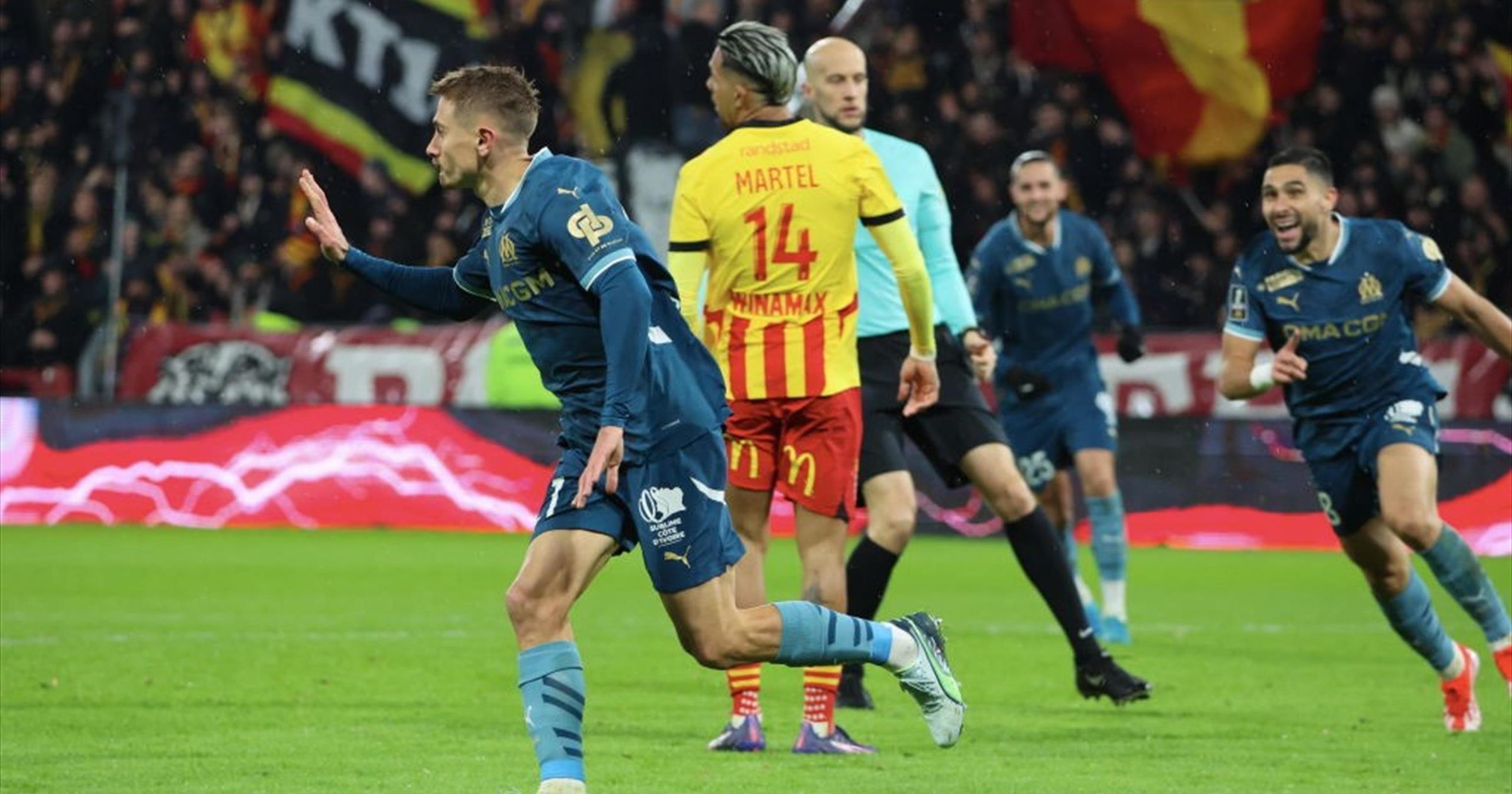 OM (1-3) : Lens remonté contre le VAR : "Où est-ce que ça s'arrête ?"