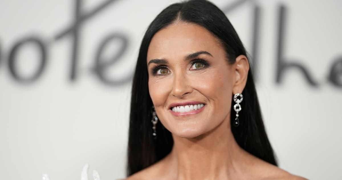 À New York, la robe "cygne" de Demi Moore fait sensation