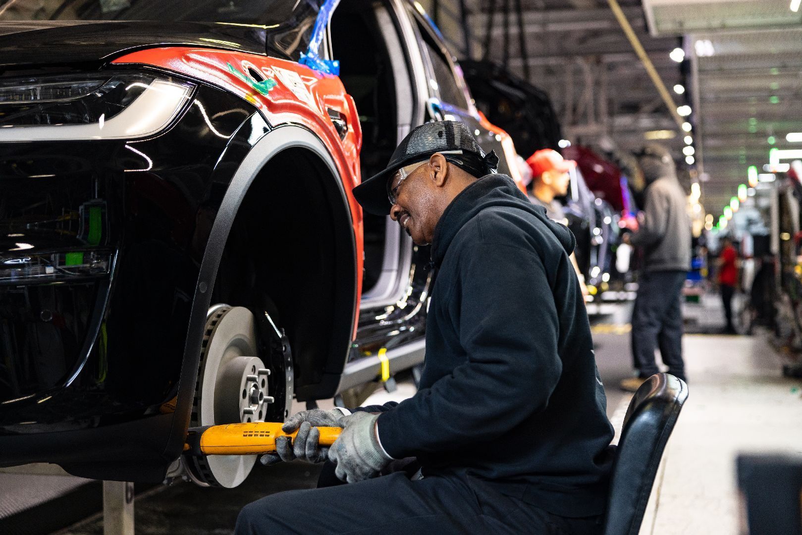 C'est fait, Tesla a doublé un des trois constructeurs premium allemands