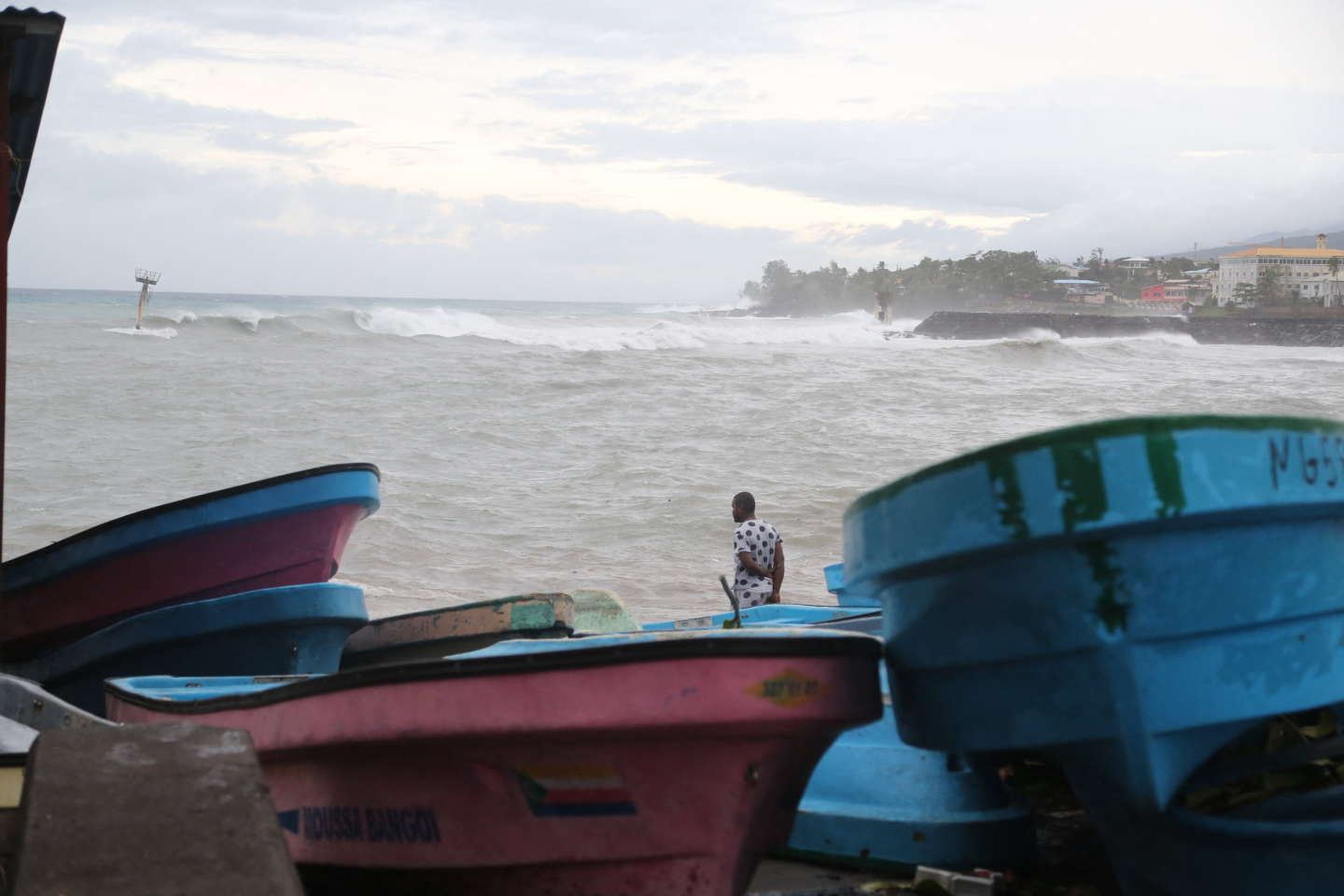 Mayotte : les Comores refusent l’accostage de migrants avant l’opération " Wuambushu "