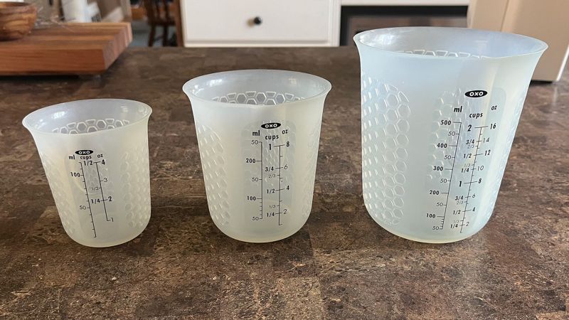 Oxo 3-Piece Squeeze & Pour Silicone Measuring Cup Set review