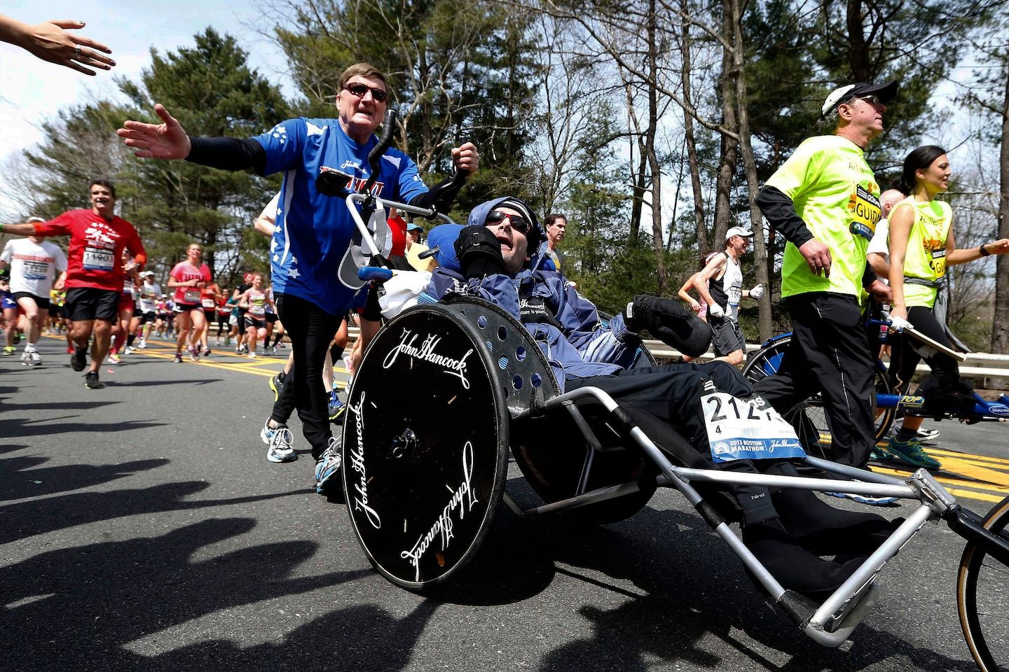 Rick Hoyt, who rolled his way to marathon fame, dies at 61