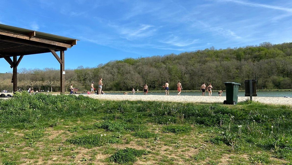 Quatre plages de Dordogne labellisées Pavillon bleu pour la qualité de la baignade