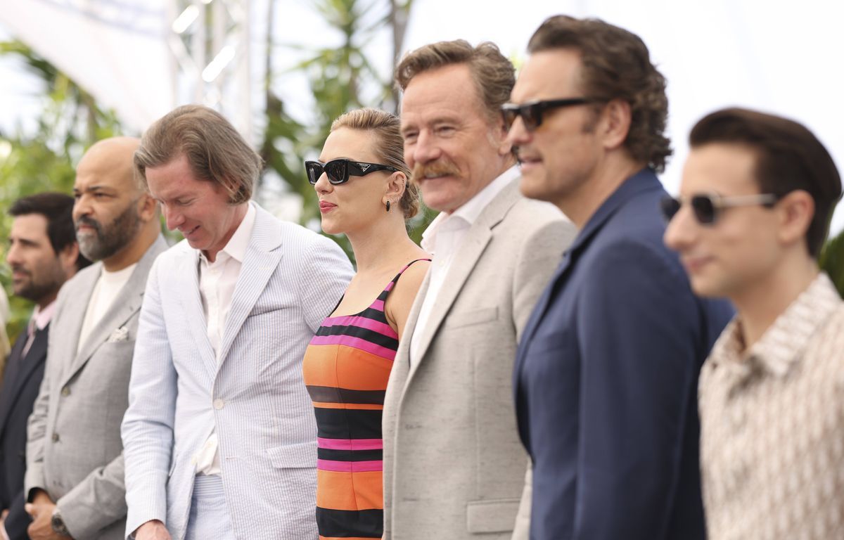 Festival de Cannes 2023 : Sans Margot Robbie, Bryan Cranston, Adrien Brody et Jeffrey Wright défendent " Asteroid City "