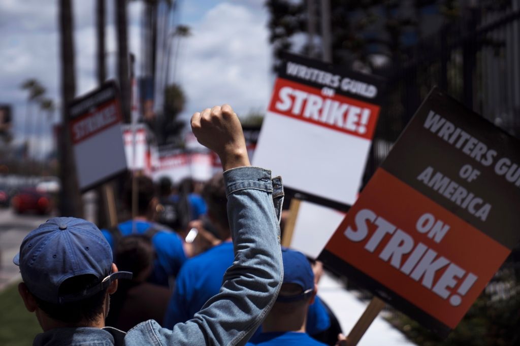 Los Angeles On-Location Filming Continues To Plummet Amid WGA Strike