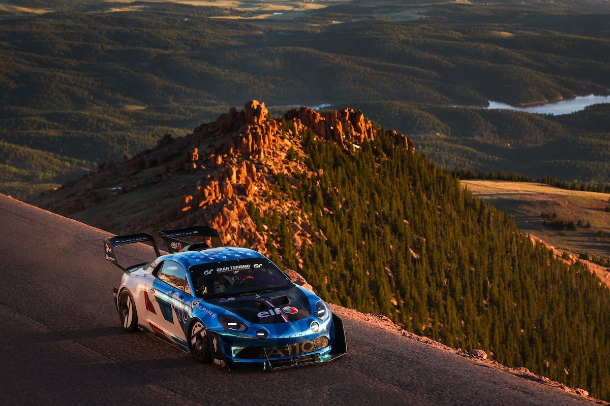 " L'Alpine A110 a une cote d'affection incroyable en Amérique " - AutoHebdo