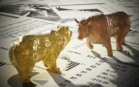 The gold market sees a rise in bearish sentiment as prices struggle below $1,950