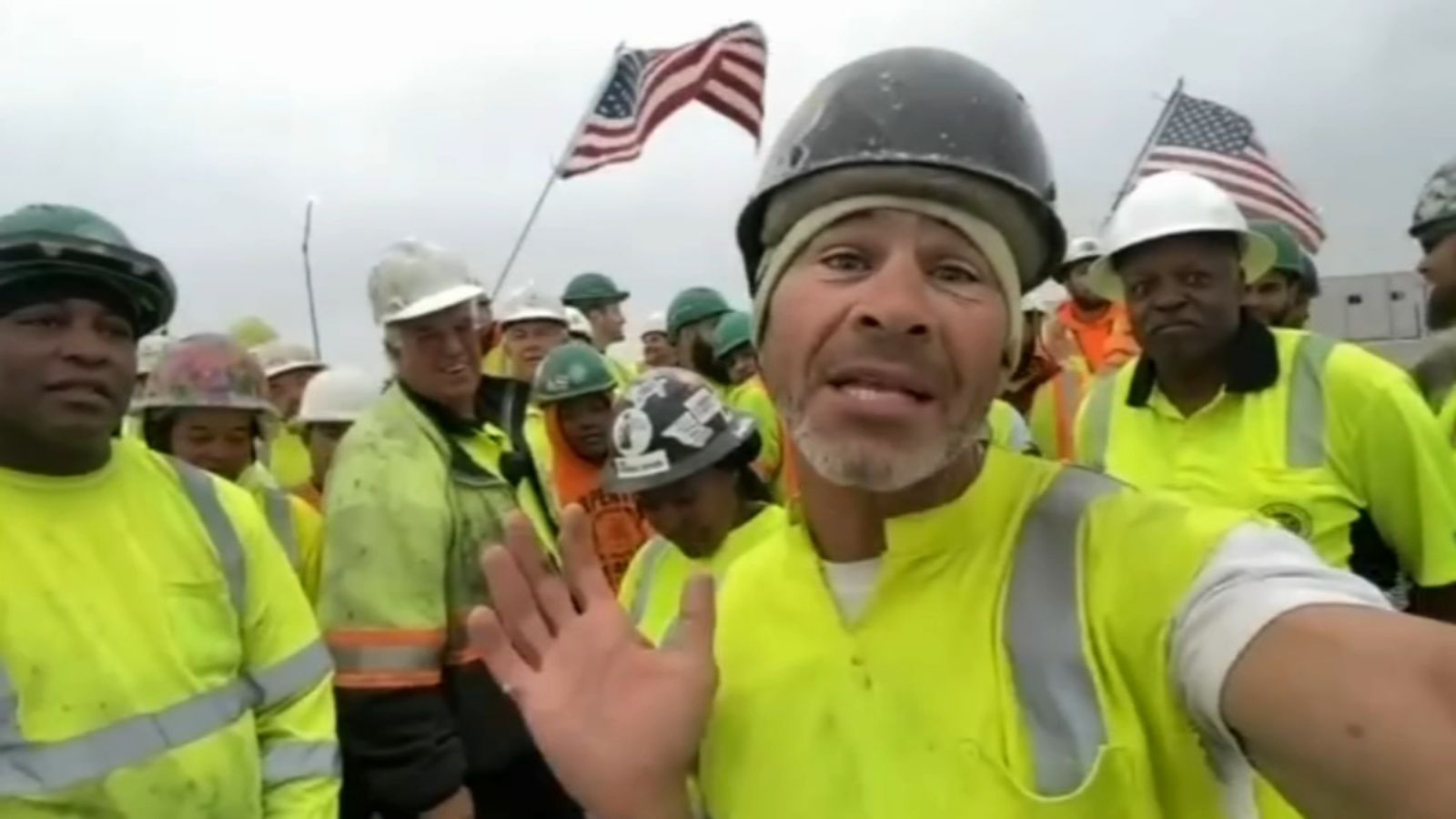 Construction worker becomes TikTok sensation while rebuilding damaged portion of I-95 in Philly