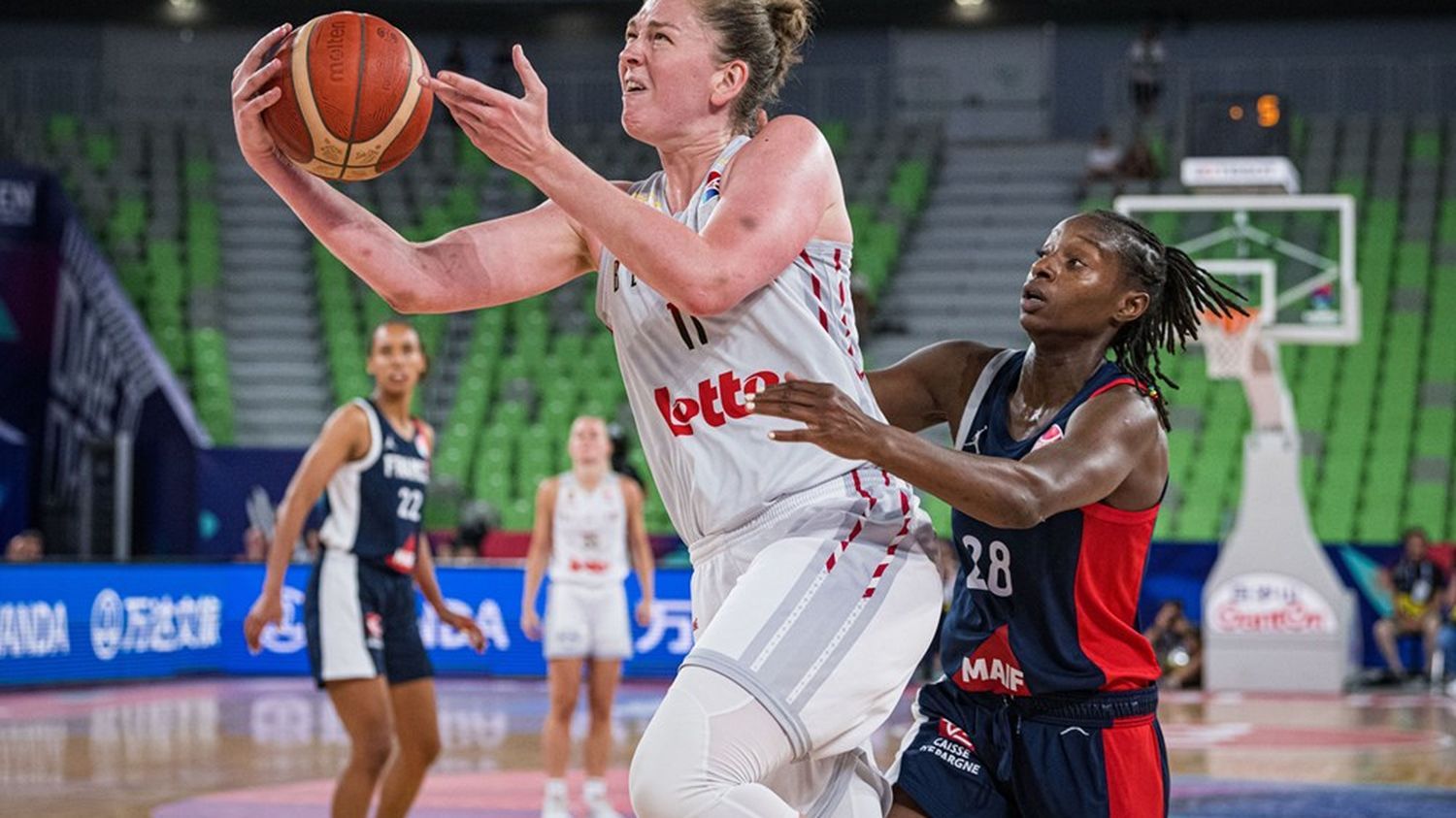 Euro de basket 2023 : malgré un retour en fin de match, la France s'incline en demi-finales contre la Belgique