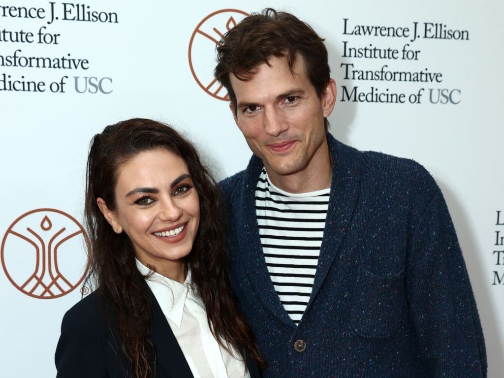 How Is Ashton Kutcher & Mila Kunis’ Relationship? New Photo Shed Light