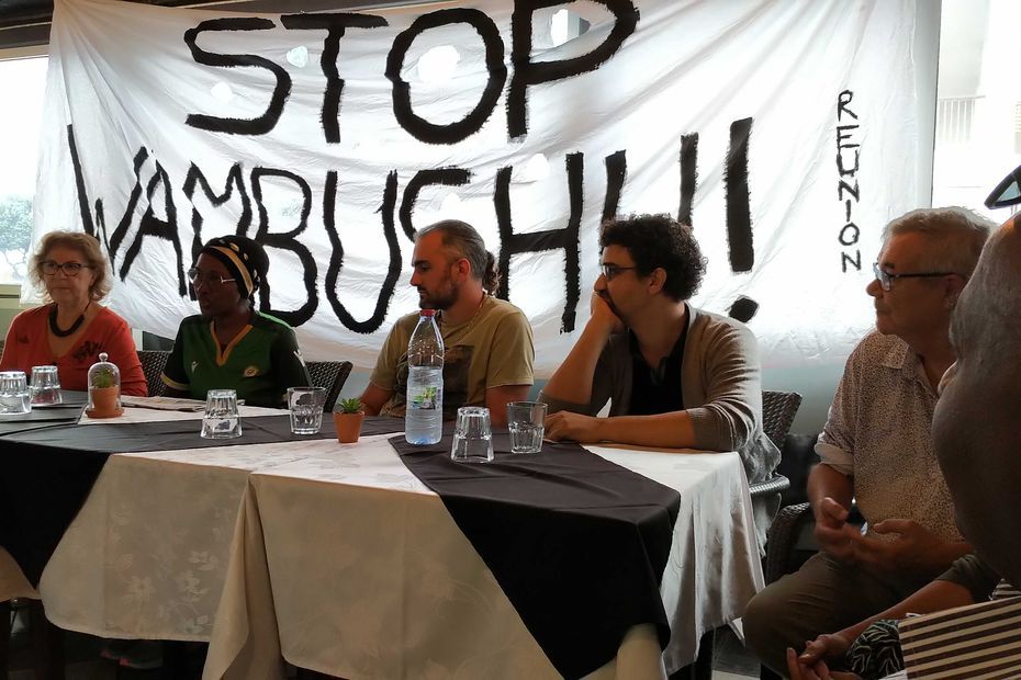 A La Réunion, les membres du collectif "Stop Wuambushu" dénoncent la prolongation de l'opération à Mayotte