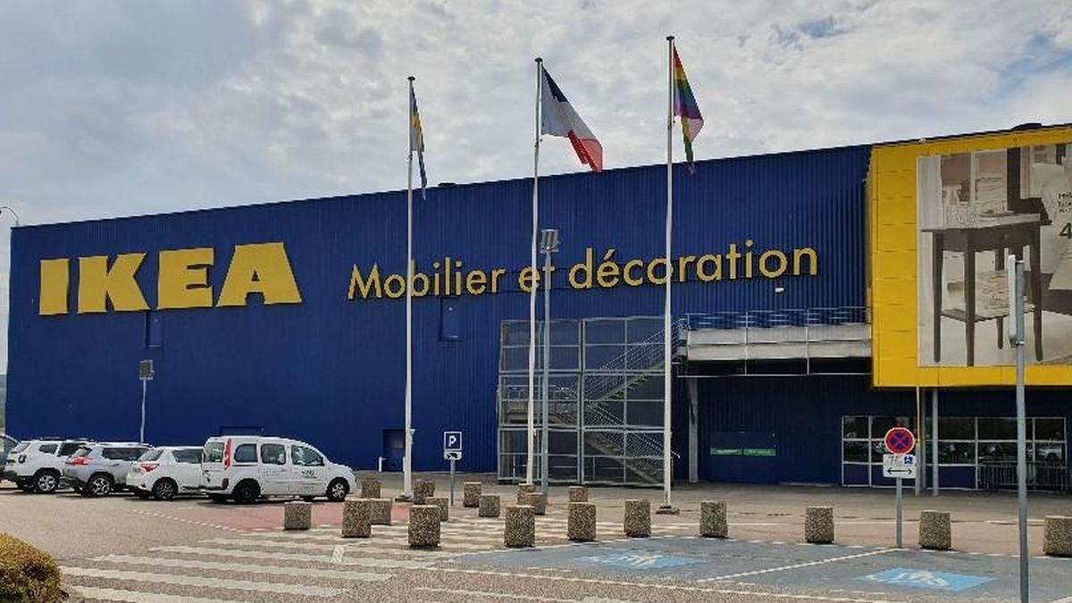 Cohue chez Ikea avec le meilleur store opaque pour ne plus souffrir de la chaleur en été !