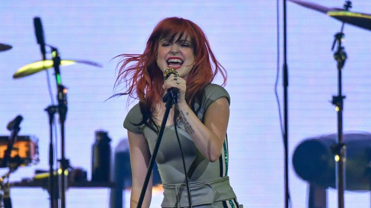 Paramore Postpone Tour Dates Due to Illness