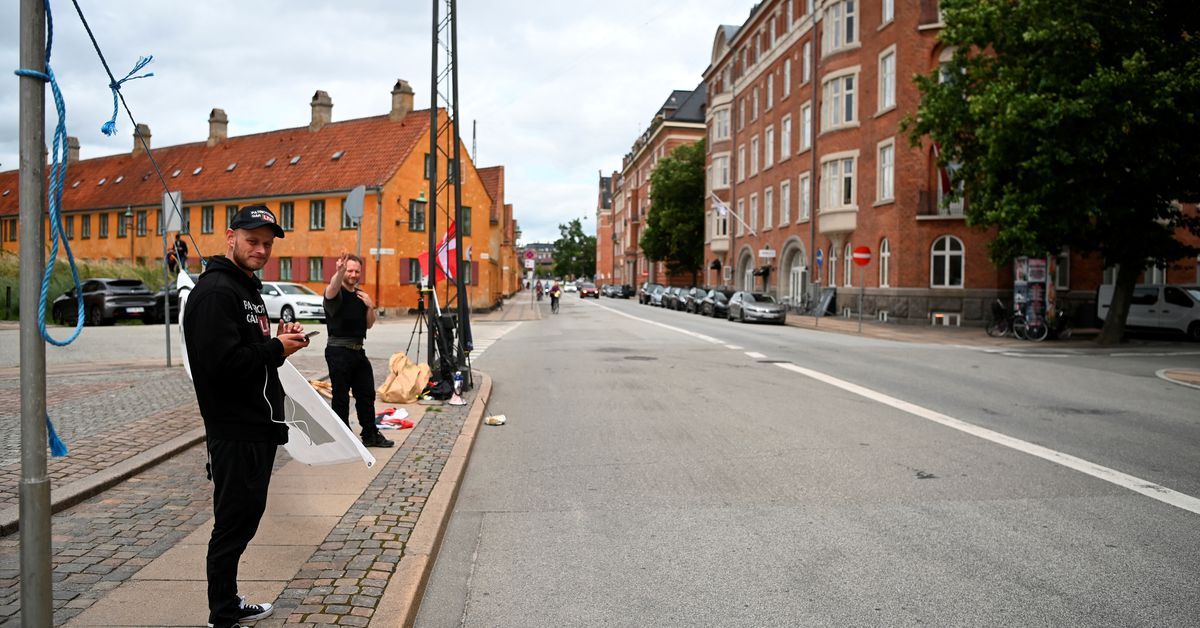 Two protesters burn Koran in front of Iraqi embassy in Denmark