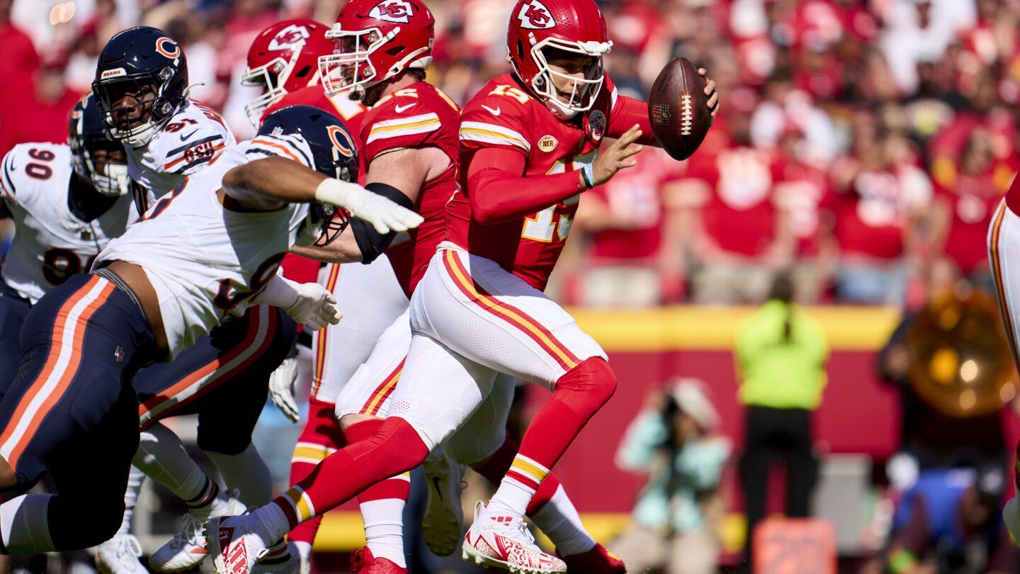 Chiefs obliterate hapless Bears