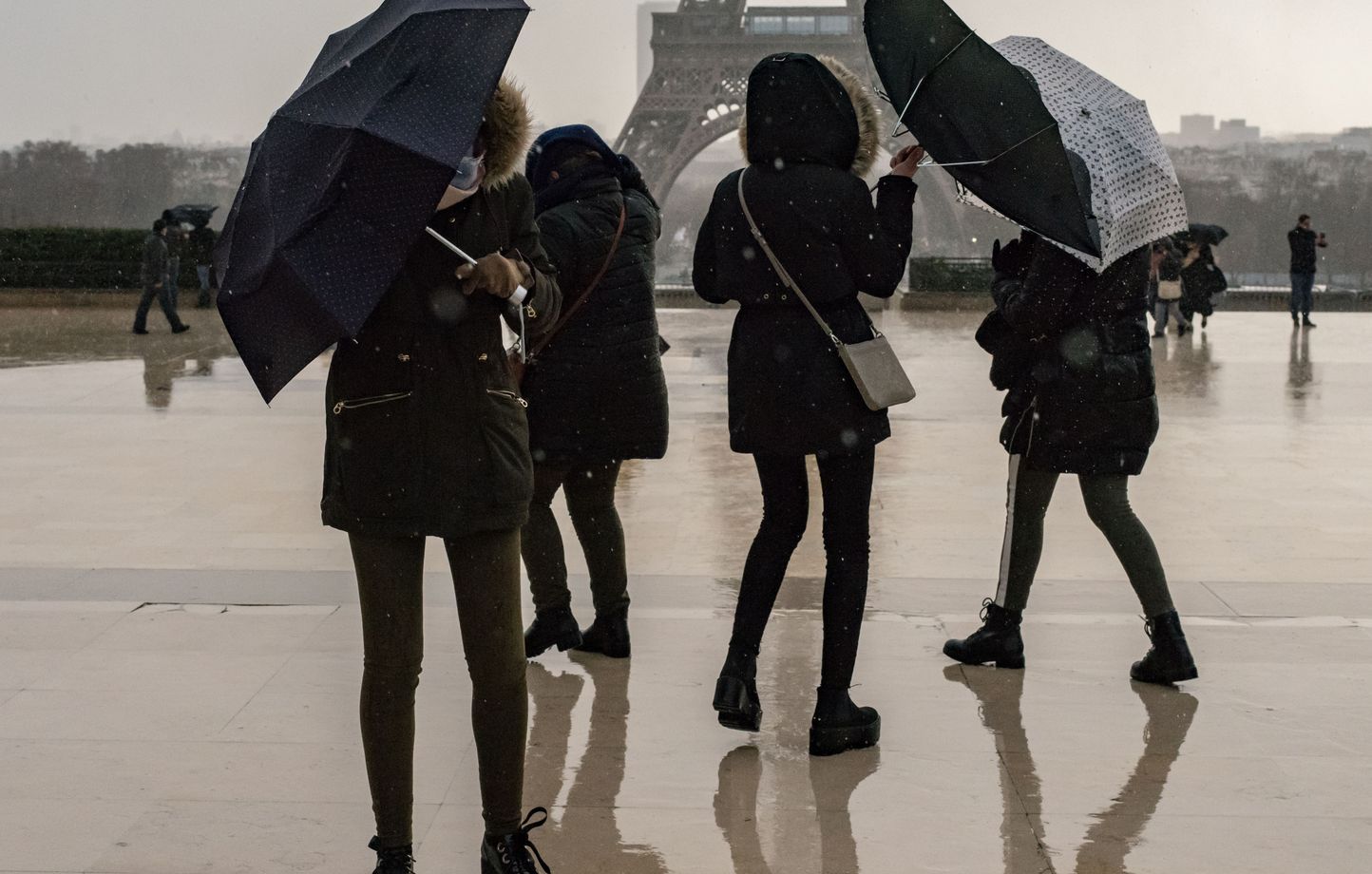 Météo : Neuf départements placés en vigilance orange vents violents ce lundi