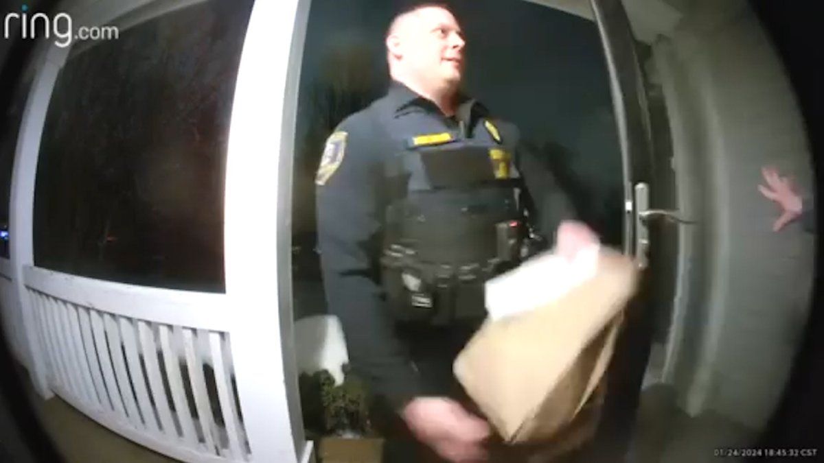 WATCH: Kane County officer delivers food after arresting delivery driver