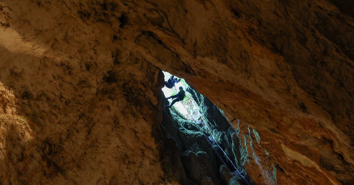 Ardèche Un important secours spéléo pour extraire une femme de la grotte l’Aven de Noël