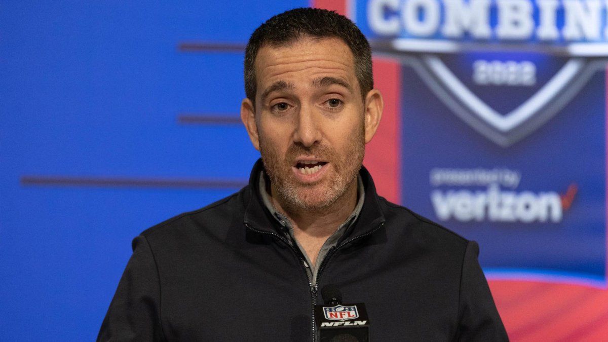 Howie Roseman explains why he finally spent big on a running back