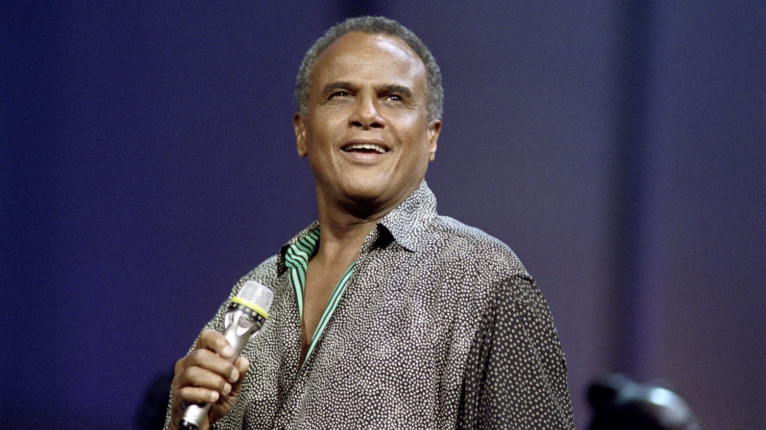 Harry Belafonte, chanteur américain et défenseur des droits civiques, est mort à l'âge de 96 ans