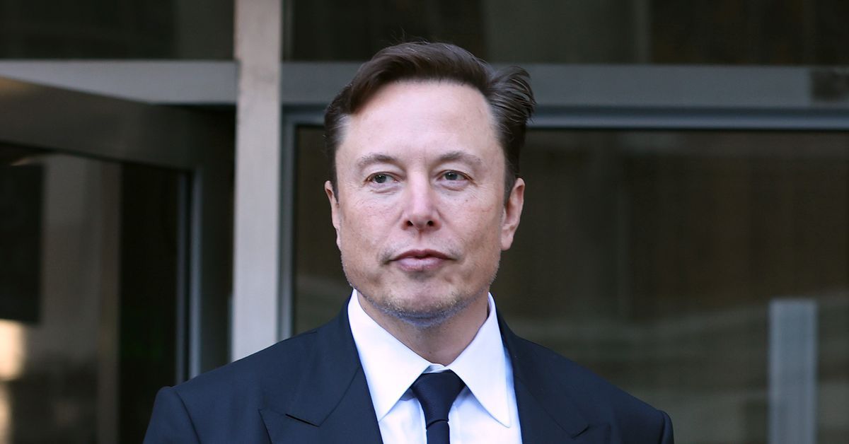 Elon’s blue check disaster is getting worse