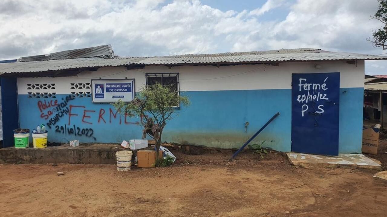 En Côte d'Ivoire, une lutte sans fin contre les cliniques illégales