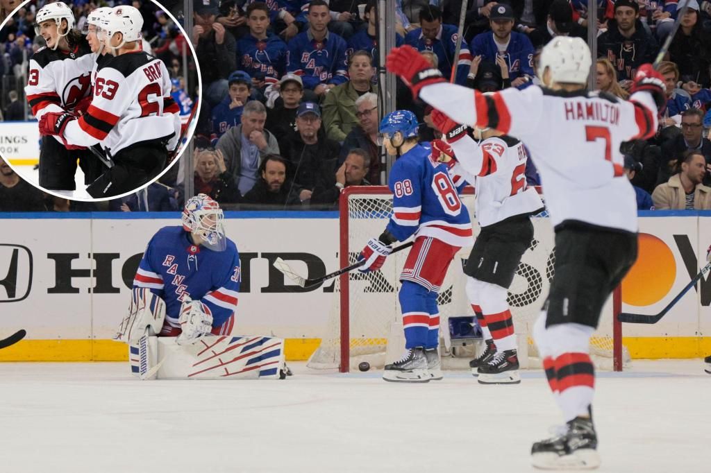 Rangers' lead fizzles away as Devils win Game 4 to even series