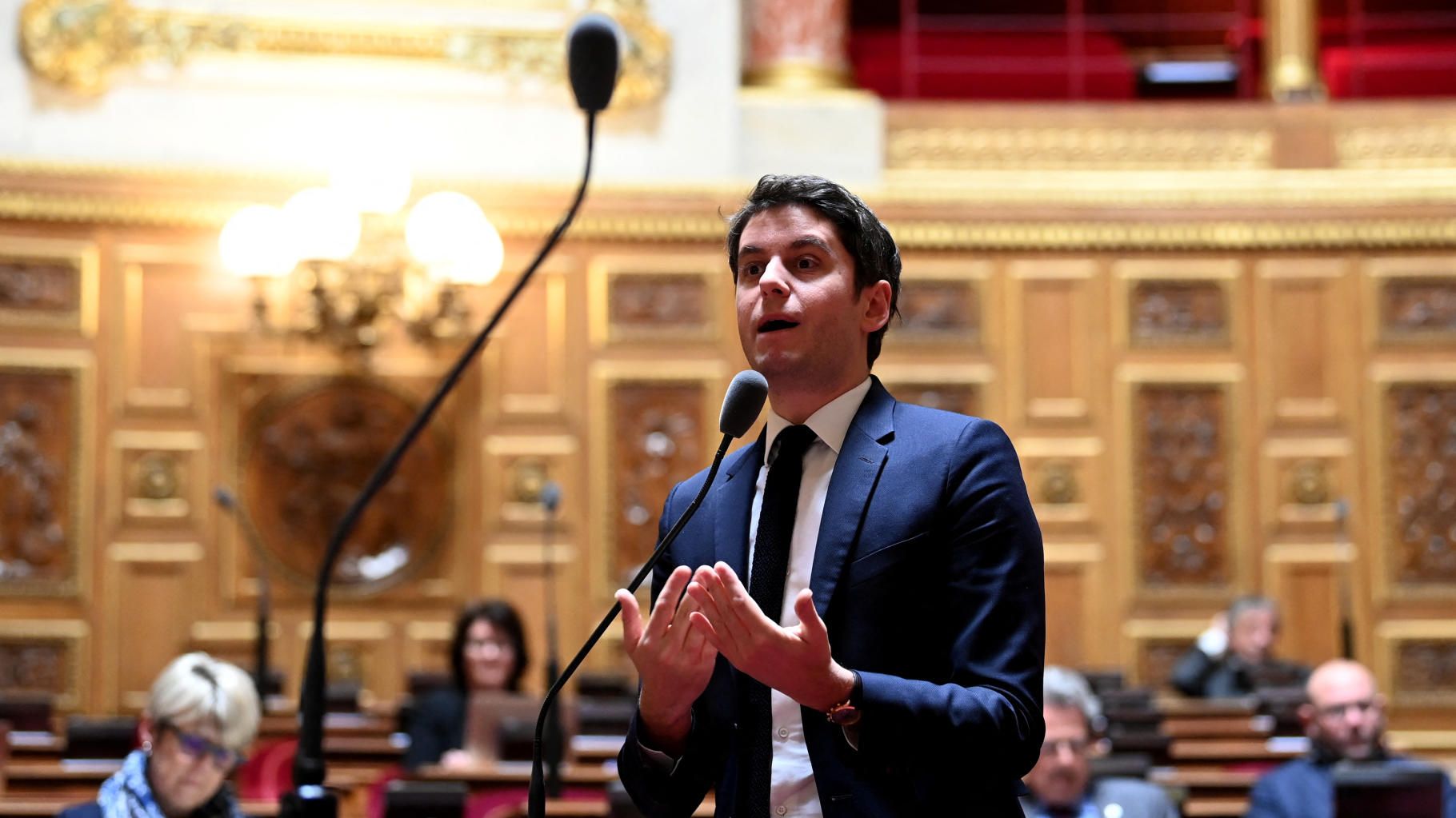 Le gouvernement fustige " les concerts de casseroles " et vise les " militants d’ultragauche "