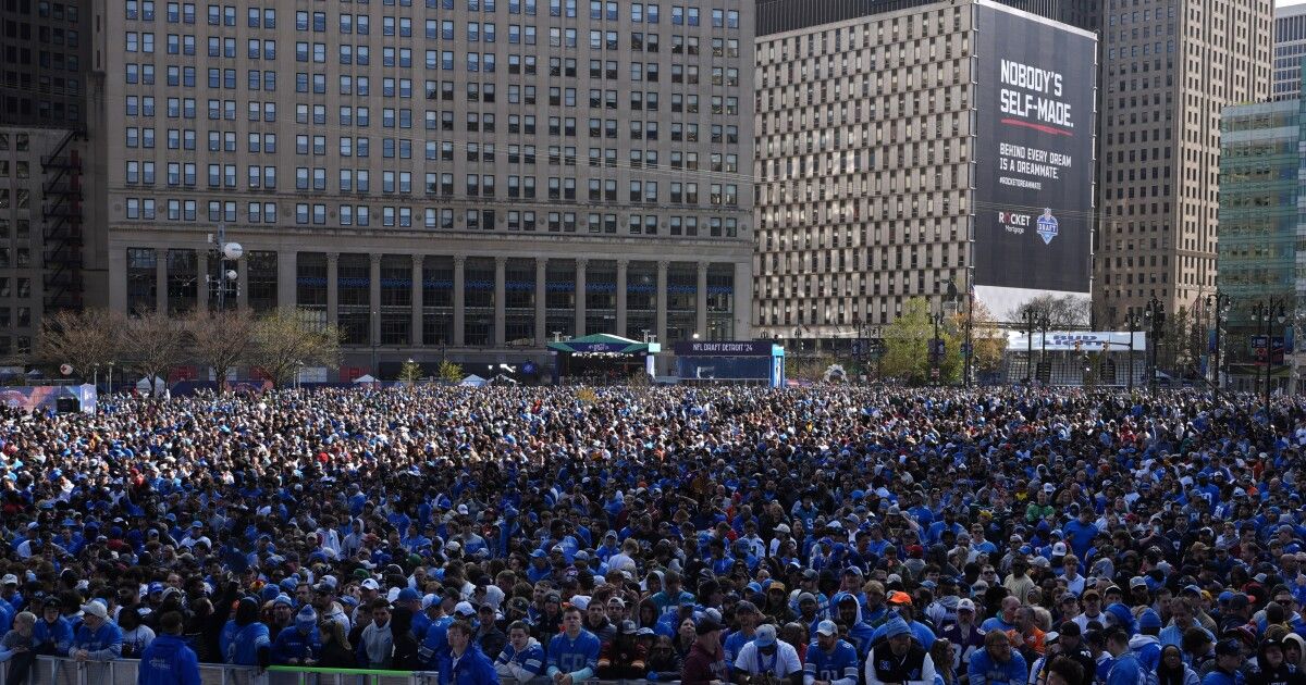 NFL Draft ends general admission entry after reaching capacity