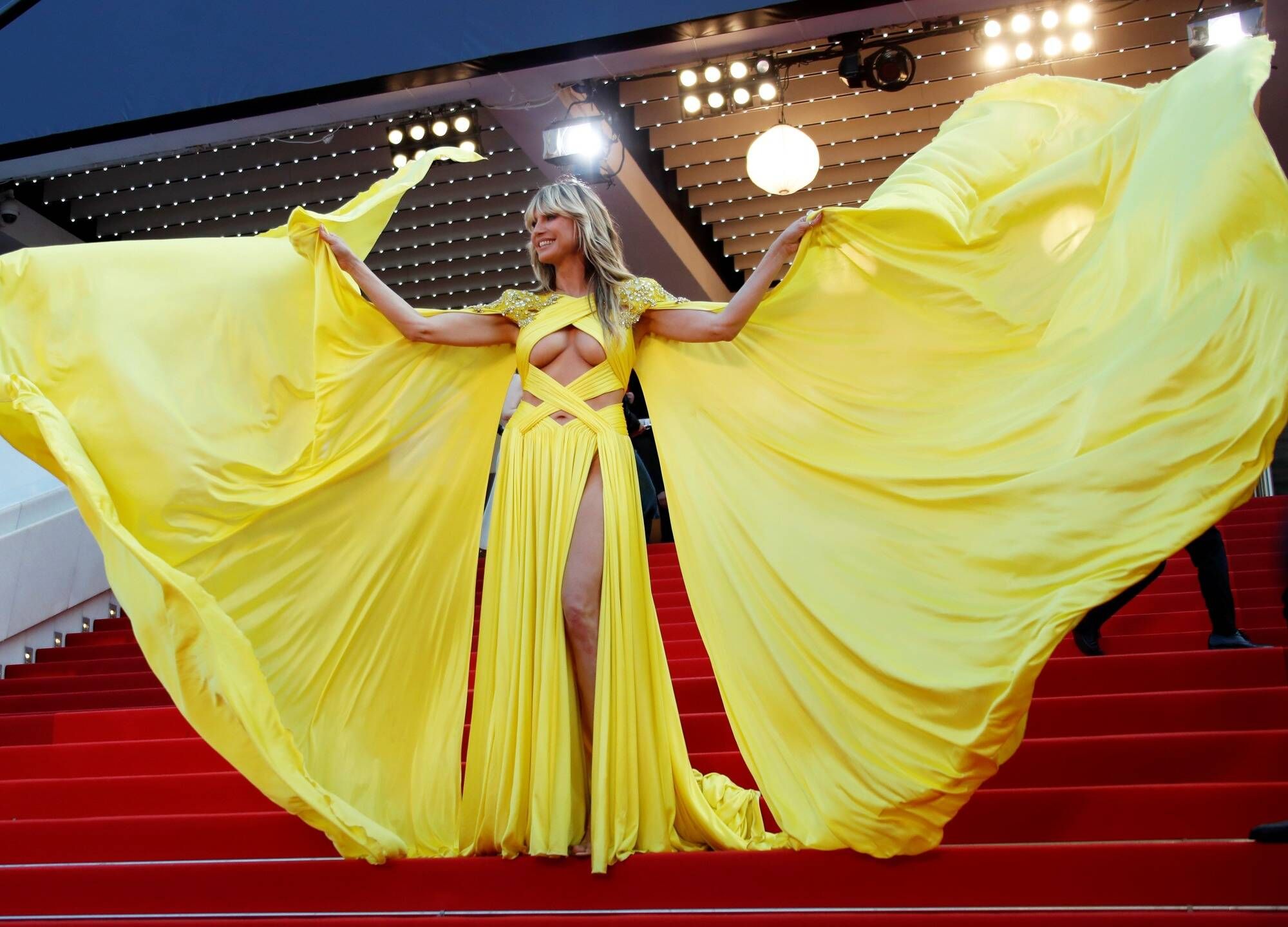 Le petit accident de robe d'Heidi Klum sur le tapis rouge de Cannes, elle en dévoile plus que prévu