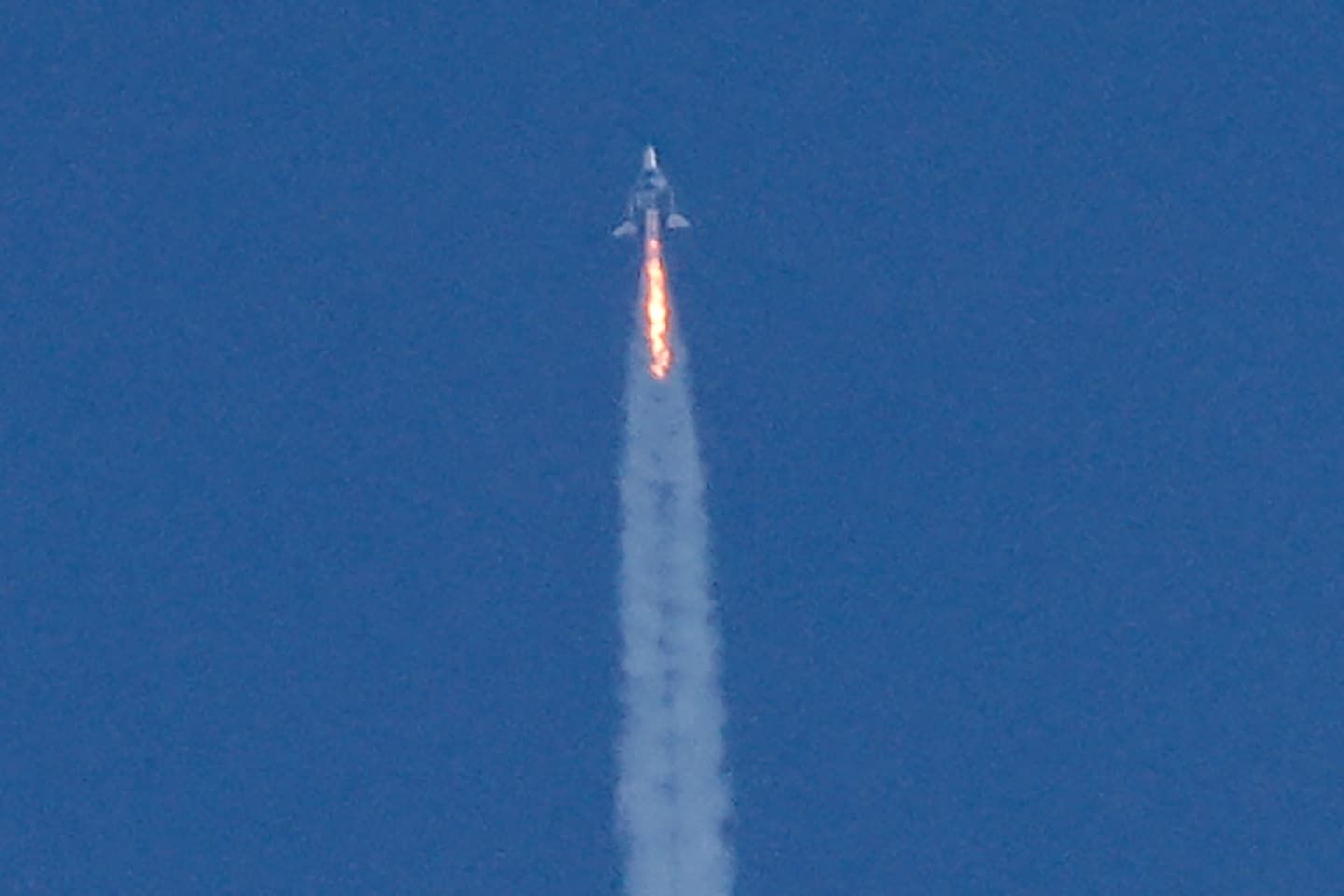 Virgin Galalctic plane reaches space