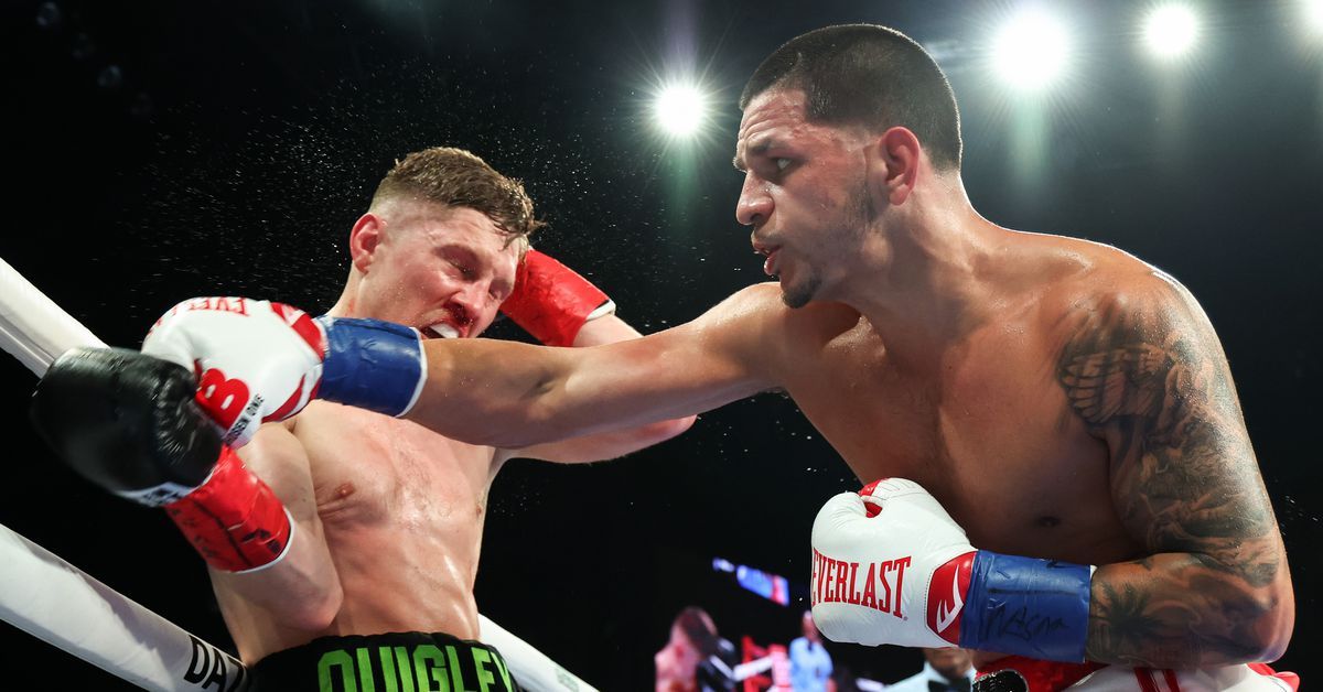 Highlights: Edgar Berlanga beats Quigley on strength of four knockdowns