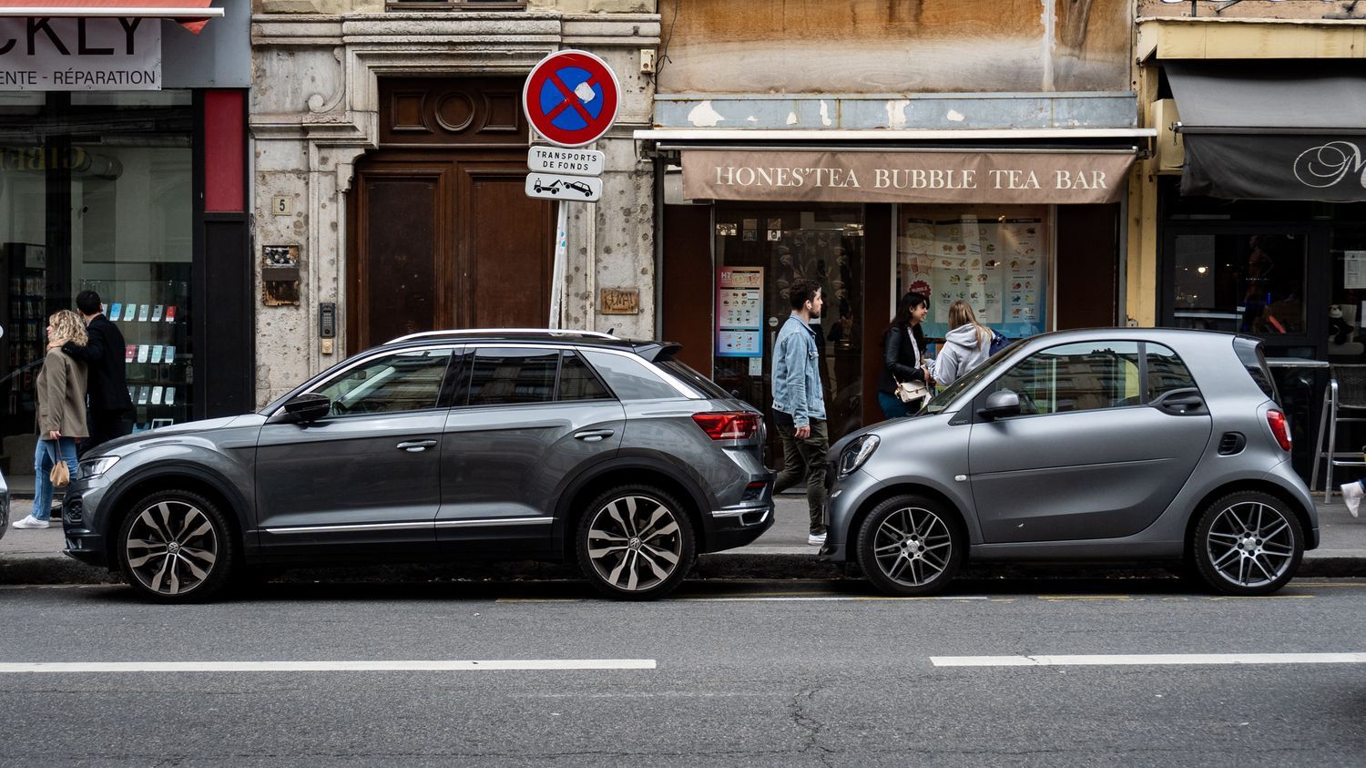 Automobile : le seuil d'application du malus sur les voitures lourdes "va être abaissé progressivement et sans doute dès 2024", annonce Clément Beaune