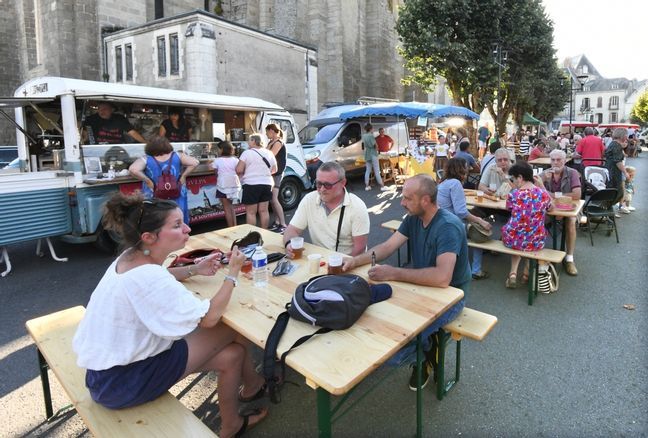 L'association de producteurs Du champ à l'assiette organise des marchés semi-nocturnes en Haute-Vienne cet été