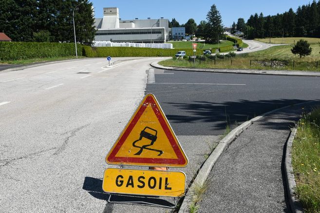 Trois jeunes grièvement blessés dans un face-à-face nocturne