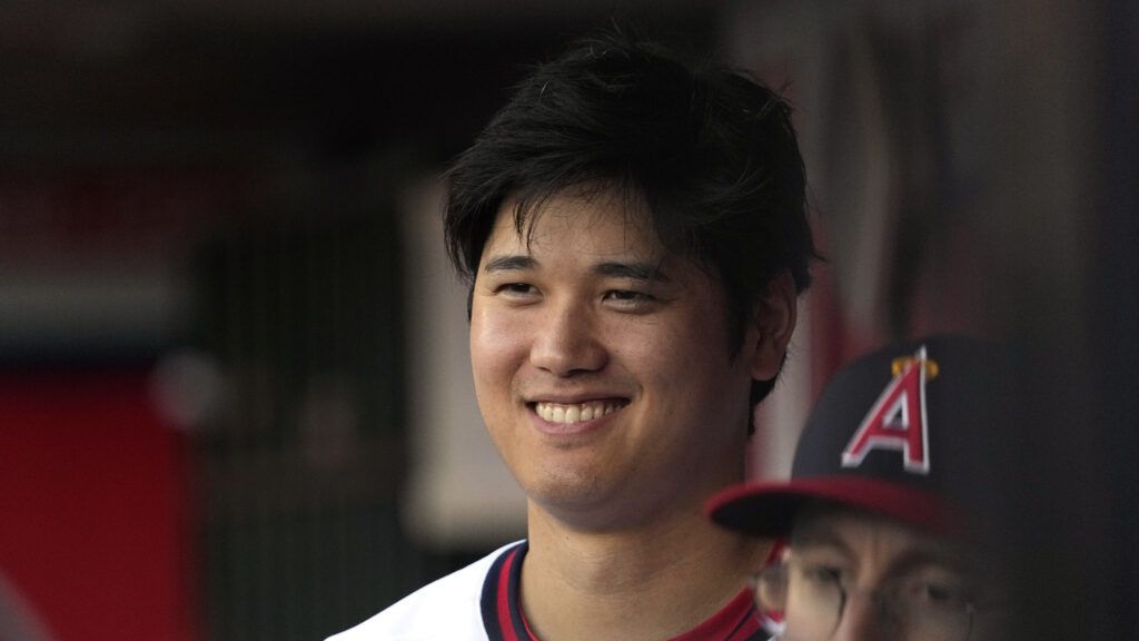 Reasons for, against D-backs getting into Shohei Ohtani race