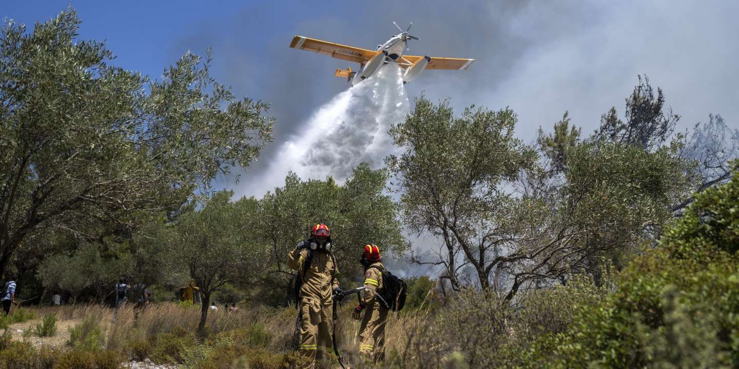 Canicules, en direct : en Grèce, un avion bombardier s’est écrasé en luttant contre les flammes