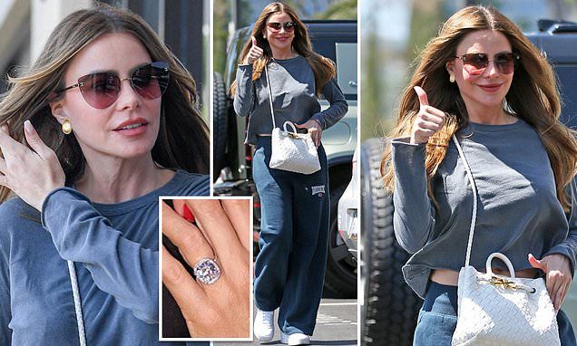 Sofia Vergara is seen for FIRST time in public without diamond wedding ring from Joe Manganiello since announcing split as she flashes a thumb's up