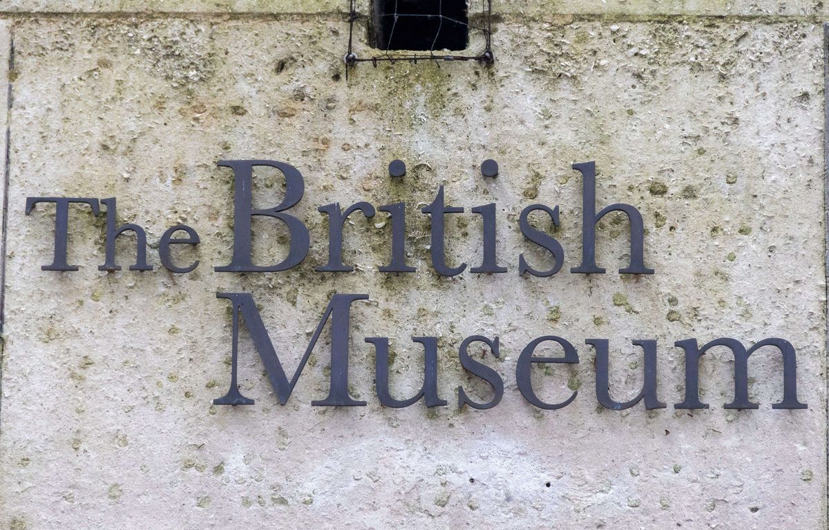 Le directeur du British Museum démissionne après une série de vols