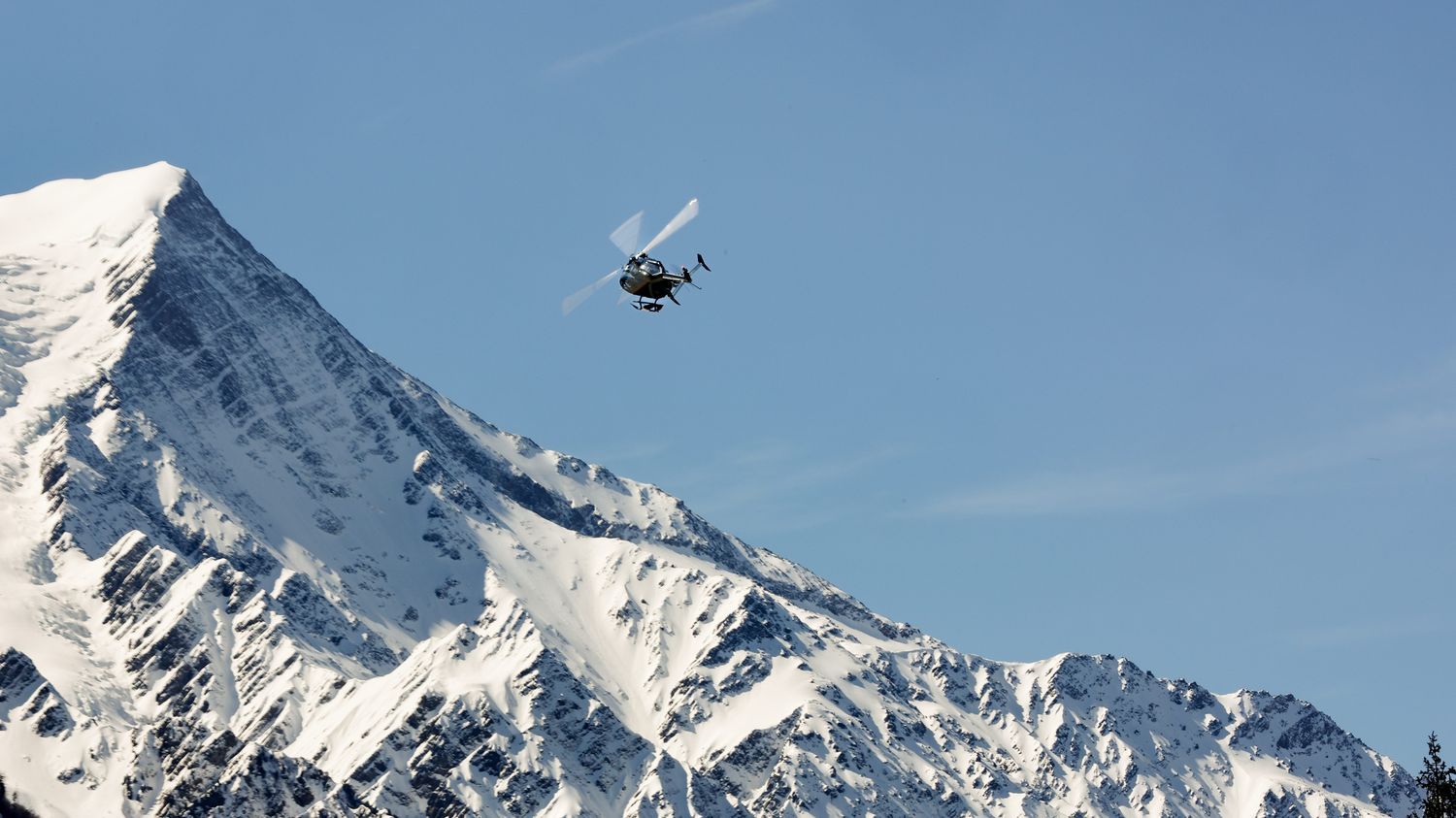 Un adolescent de 14 ans meurt dans une avalanche à l'Aiguille rouge en Savoie