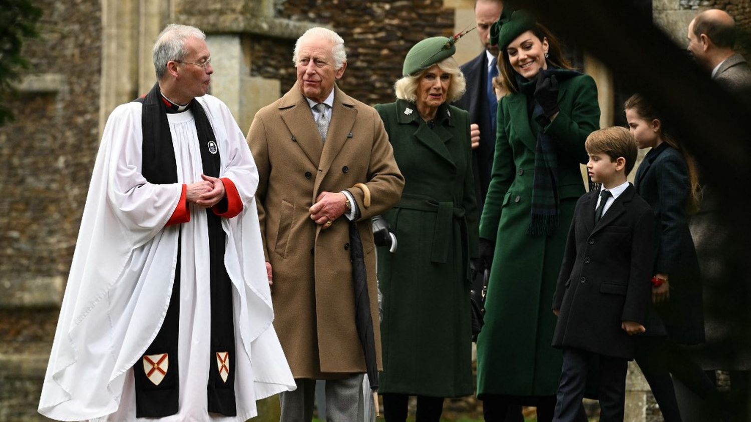 Le souverain britannique Charles III, qui lutte contre un cancer, rend hommage aux médecins et au personnel soignant, lors de son discours de Noël