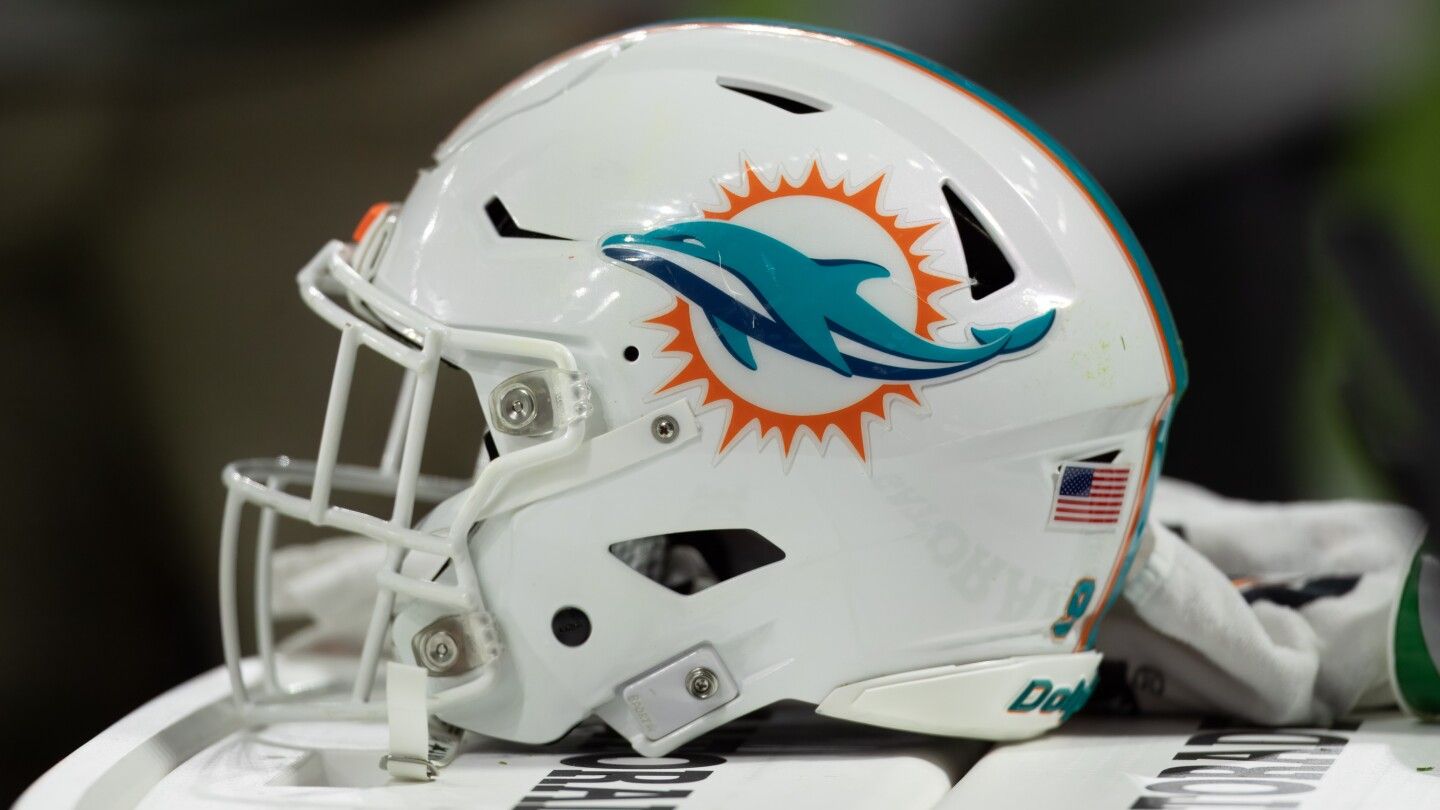 Dolphins want to interview Bobby Babich for defensive coordinator